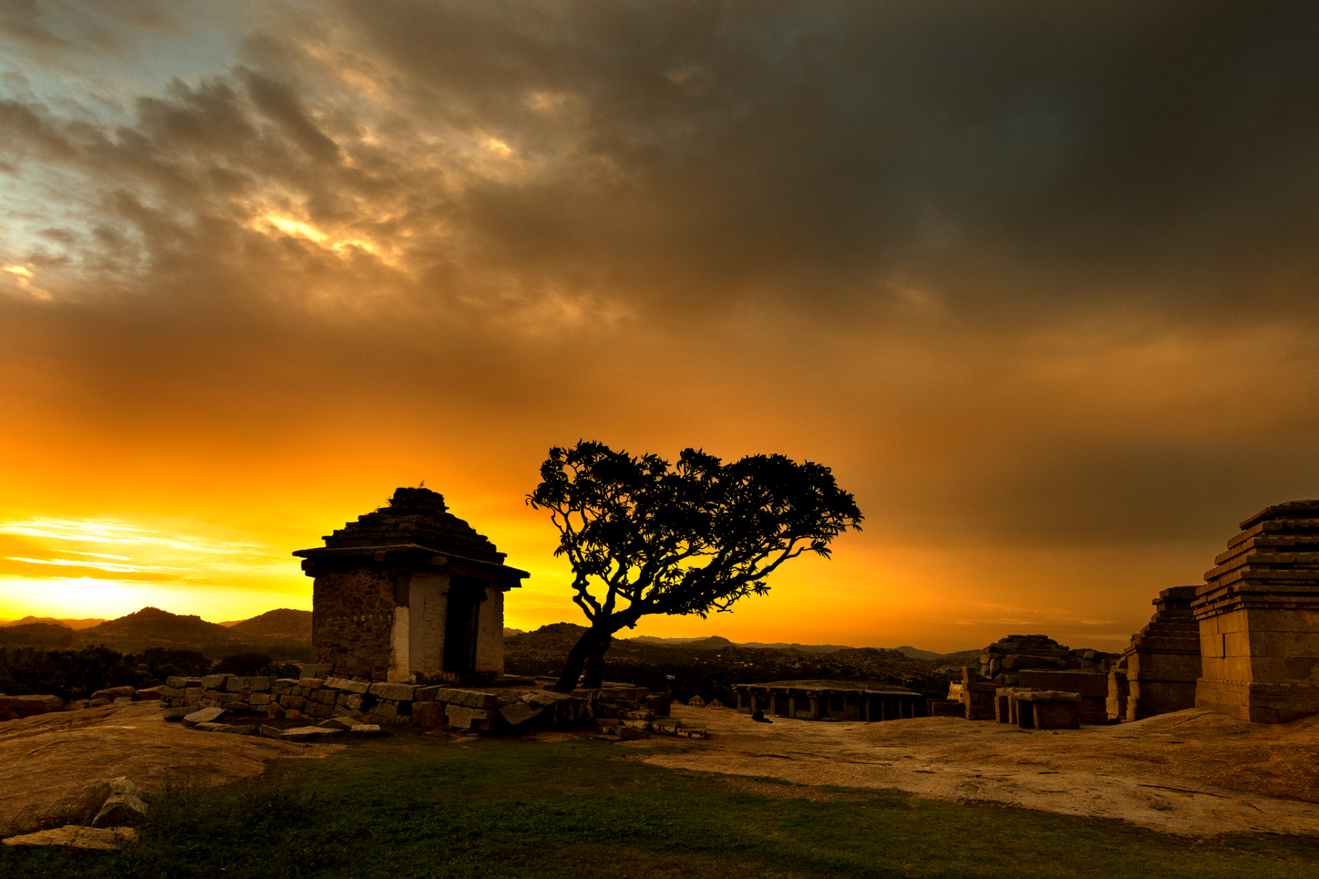 Anjeneya Temple, Hemakuta